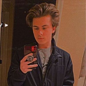 Meet your Posher, Jonathan